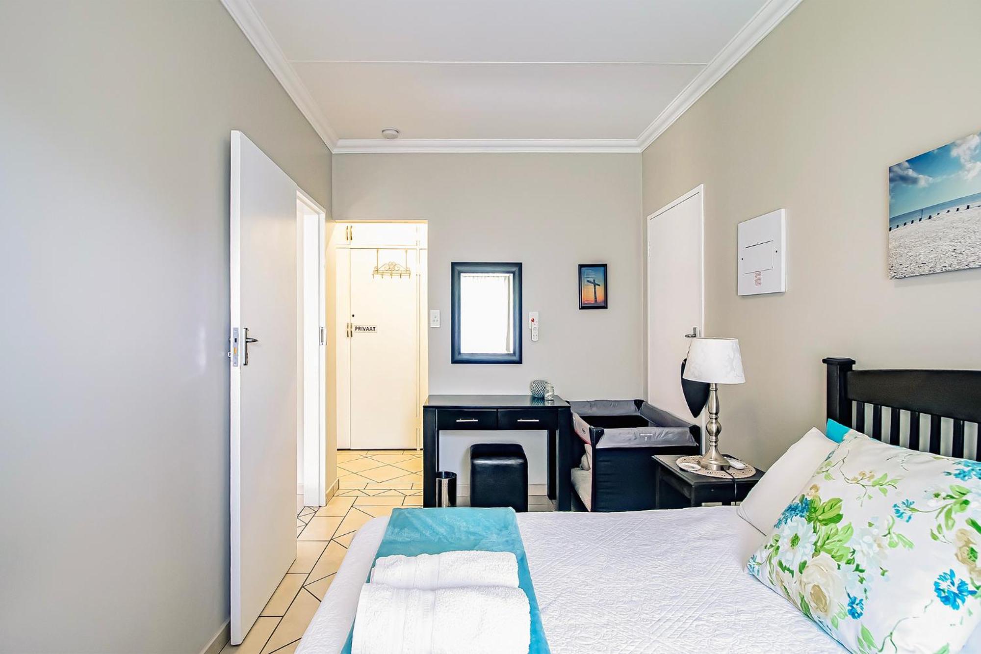 Leozet Self Catering Apartment Преторія Екстер'єр фото