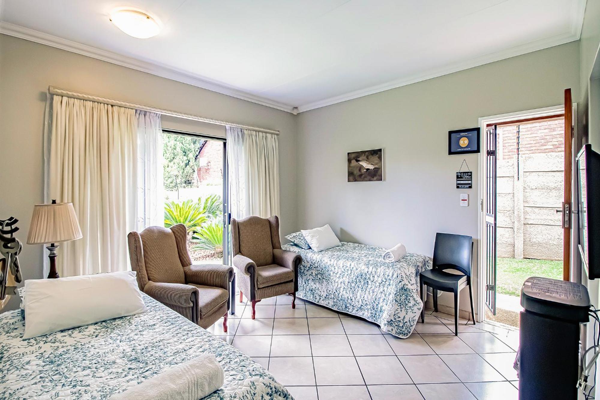 Leozet Self Catering Apartment Преторія Екстер'єр фото