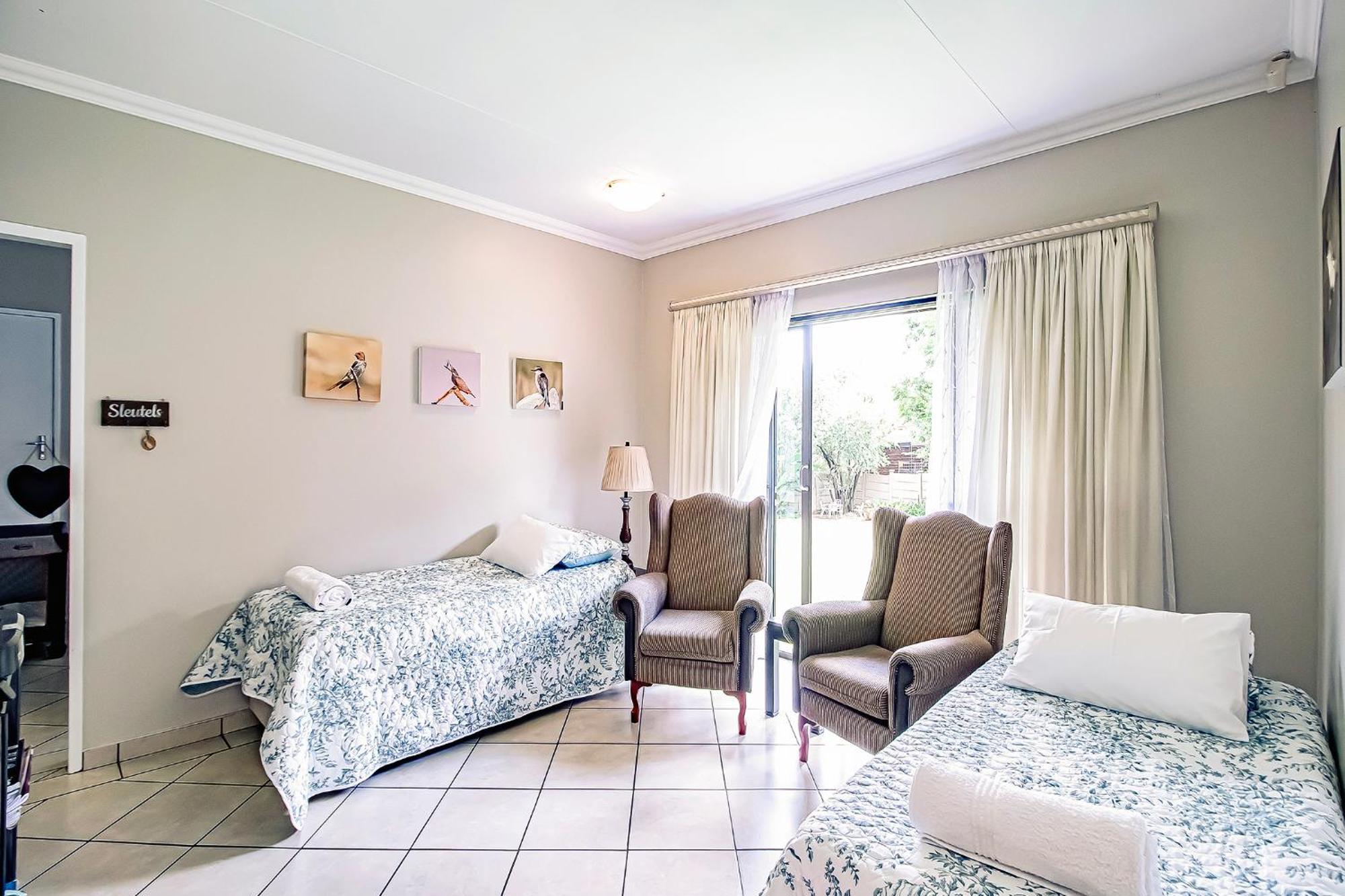 Leozet Self Catering Apartment Преторія Екстер'єр фото